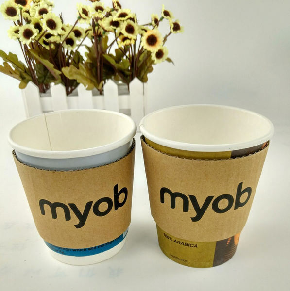 パーソナライズ可能な飲み物カップ袖 ブランドロゴと印刷されたデザインの1回用クラフト紙コーヒーティーホルダー